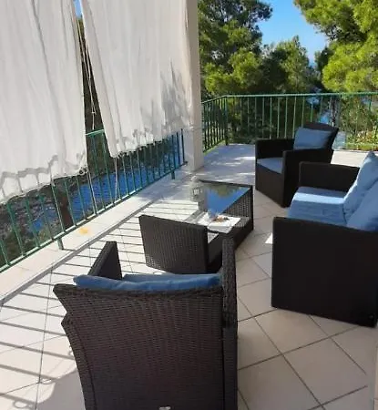Nono Ivo Apartment Vis